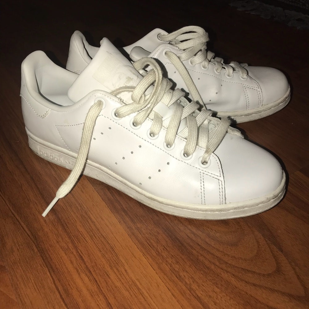 Adidas Stan Smiths all white